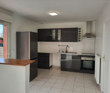 Location Maison 4 pièces 90m² LONGAGES 31410 - Photo 6