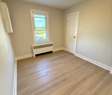 For Lease - 4143 Welland Street, Niagara Falls, Ontario - Photo 5