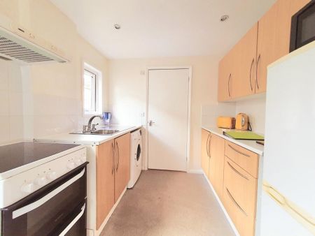 Studio to rent - Photo 5
