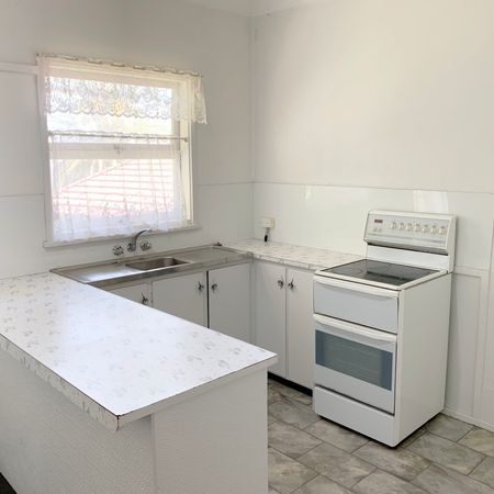 One Bedroom Unit In Prime Location - Photo 3