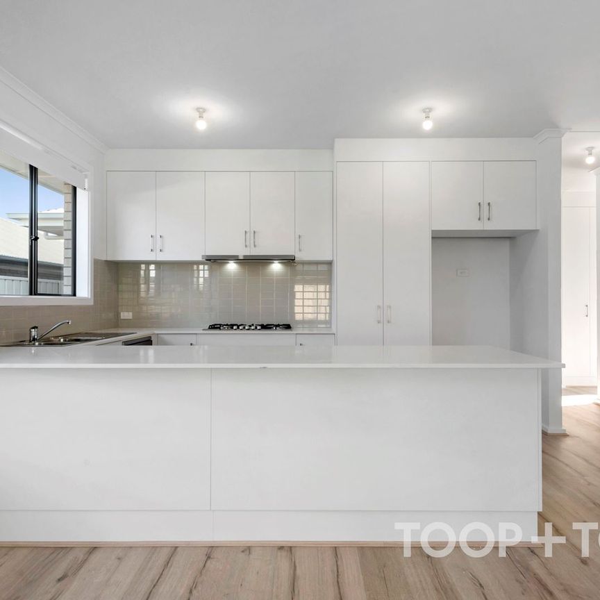 Low maintenance, Brand new home in Munno Para West - Photo 1