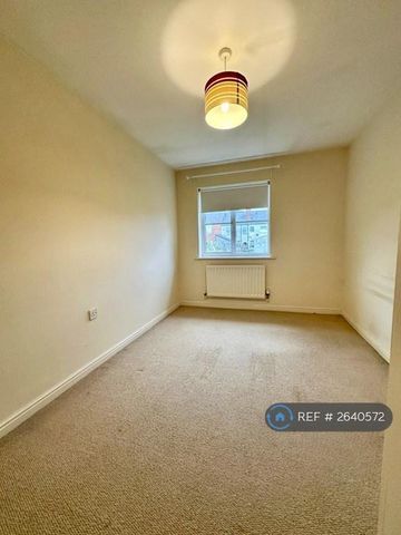 2 bedroom terraced house to rent - Photo 4