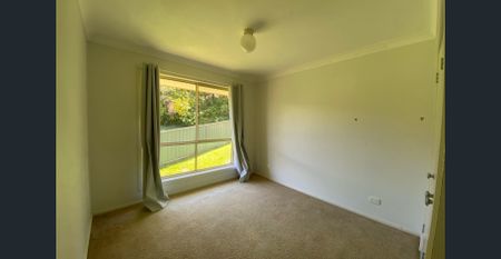 4 Bedroom, 2 Bathroom Family Home! - Photo 3