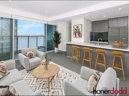 Top Floor With Enviable Views - Photo 1