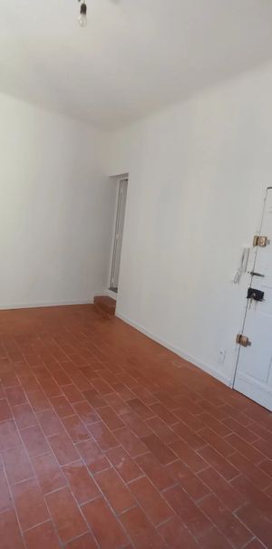 Location Appartement 1 pièce 23m² AIX EN PROVENCE 13100 - Photo 1