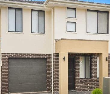 Double Story Family Home - Photo 2