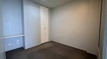 AUCKLAND CITY, 2 BEDROOMS - Photo 2