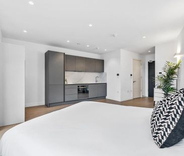 Studio to rent - Photo 1