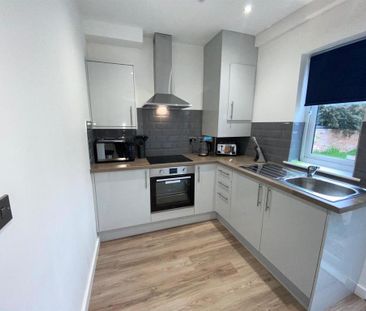 1 bedroom in a house share to rent - Photo 6