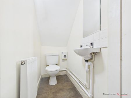 2 bedroom end of terrace house to rent - Photo 5