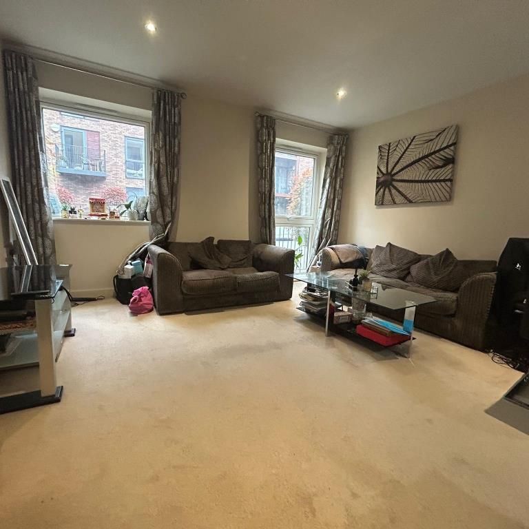 1 bedroom apartment to rent - Photo 1