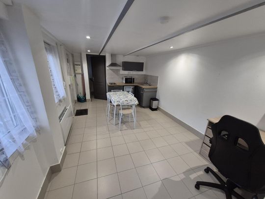 Location Appartement 1 pièce 31m² BOULOGNE SUR MER 62200 - Photo 1