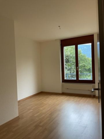 "Wohnung im Grünen mit 2 Balkonen in der nähe vom Bahnhof und Einkaufsm" - Photo 3