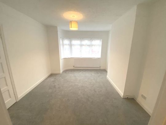 Price £2,450 pcm - Available 22/06/2026 - Unfurnished - Photo 1