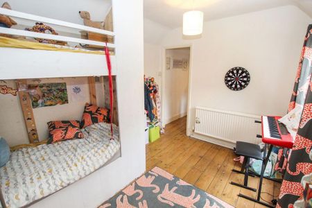 2 bedroom terraced house to rent - Photo 4