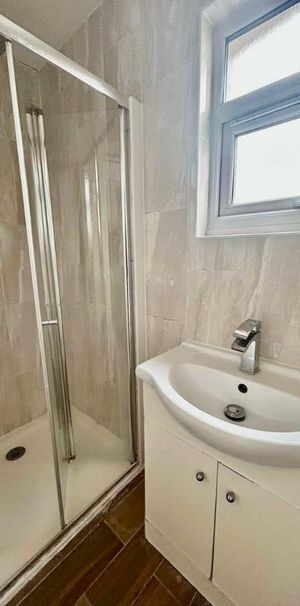 Balmoral Road, Gillingham, ME7 - Photo 1