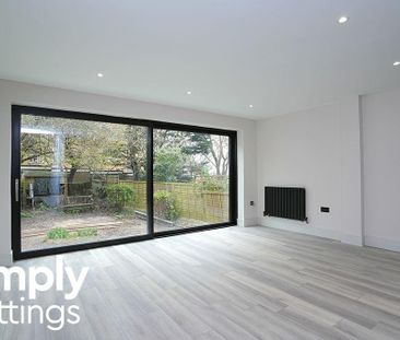 2 bedroom flat to rent - Photo 4