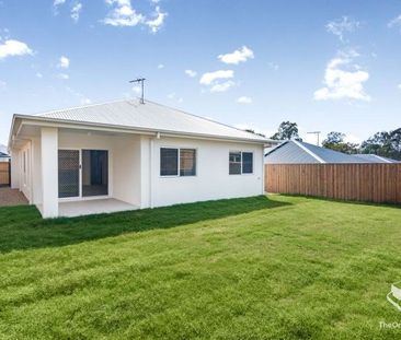 Brand New Family Home in Park Ridge! - Photo 5