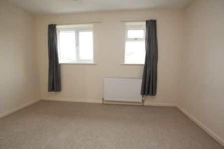 2 bedroom semi-detached house to rent - Photo 3