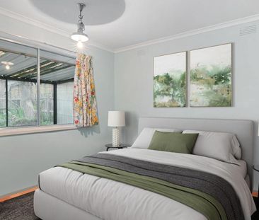 Three bedroom home in a great location - Photo 5