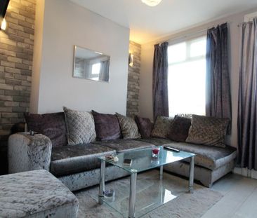 2 bedroom terraced house to rent - Photo 6