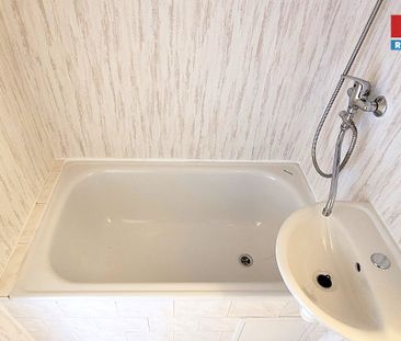 Pronájem bytu 1+1 36 m² - Photo 2