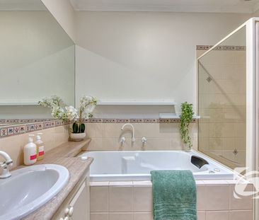 A LITTLE PIECE OF OLDE BERWICK CHARM - Photo 2