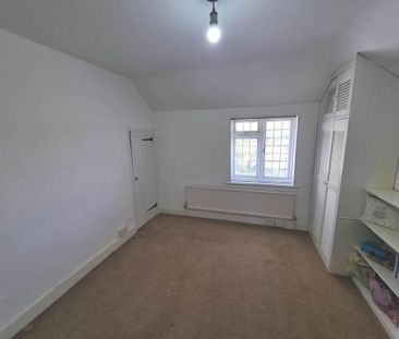 3 bedroom detached house to rent - Photo 4