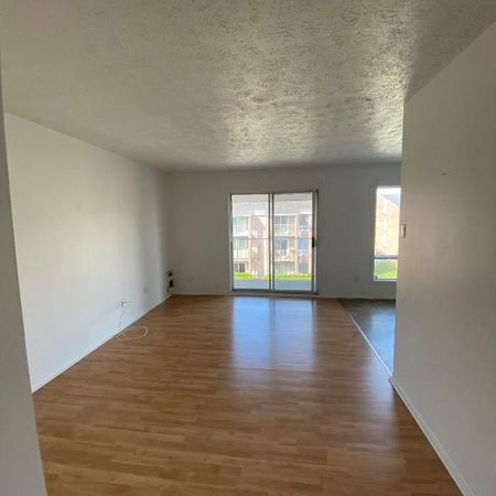 2 CH - 1 SDB - Granby - $1,195 /mo - Photo 3