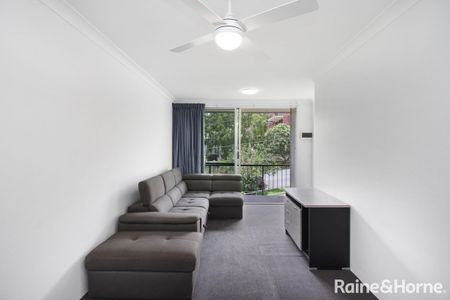 Furnished Toowong Unit with Exclusive Courtyard - Photo 5