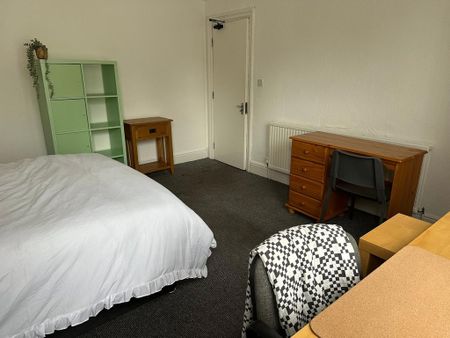 7 bedroom house to rent - Photo 3