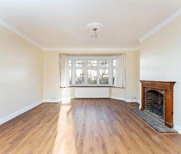 4 bedroom terraced house to rent - Photo 3