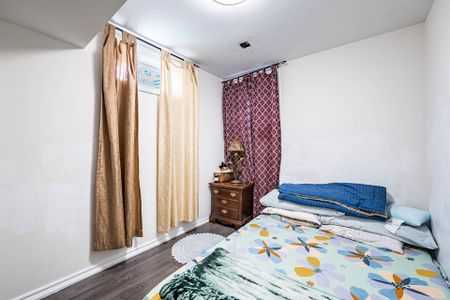 For Lease - 8 Clunburry Road, Brampton, Ontario - Photo 3