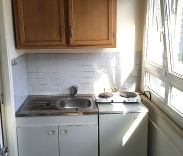 Location Appartement 1 pièce 23m² - Photo 2