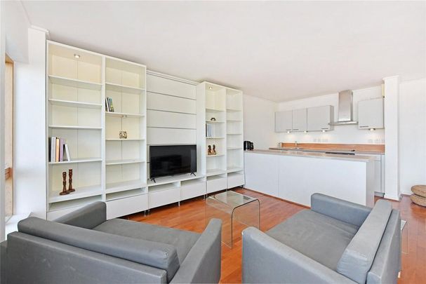 3 bedroom flat to rent - Photo 1
