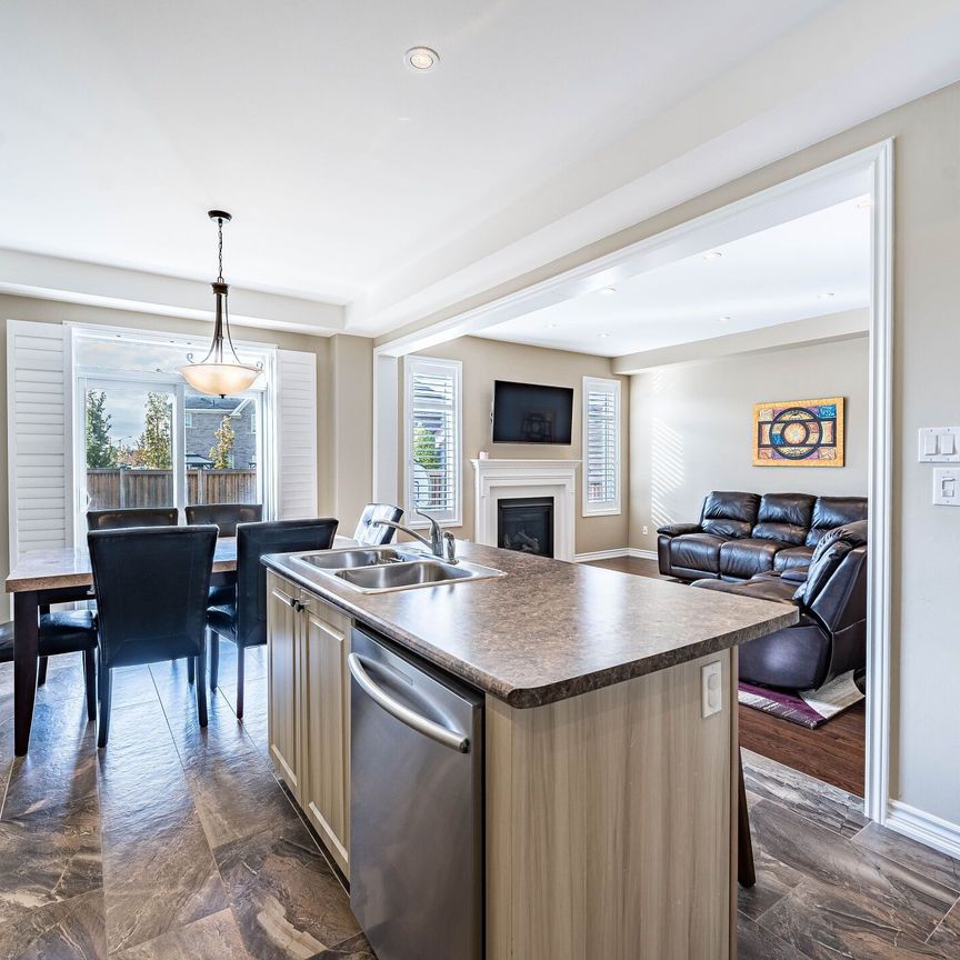 For Lease - 46 Jackson Drive, New Tecumseth, Ontario - Photo 1