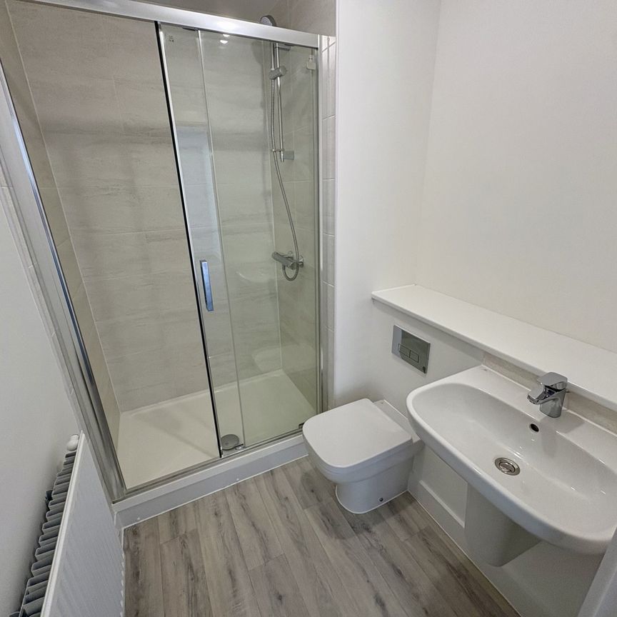 John Street - Photo 1