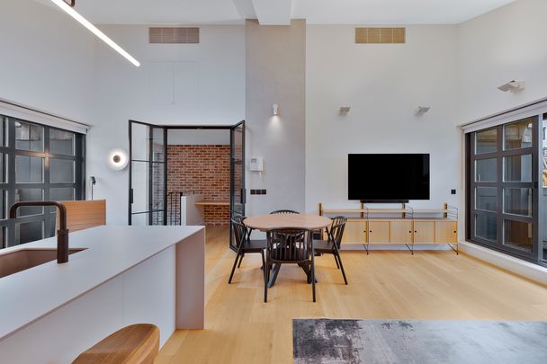 An exquisite, characterful residence in Notting Hill - Photo 1