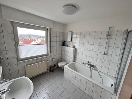 Helle, moderne 2-Zimmer Wohnung im DG eines gepflegten Mehrfamilienhauses in Neuenrade zu vermieten - Foto 5