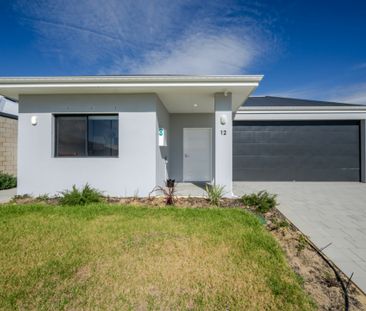 As new family home - ideal locaton - Photo 2
