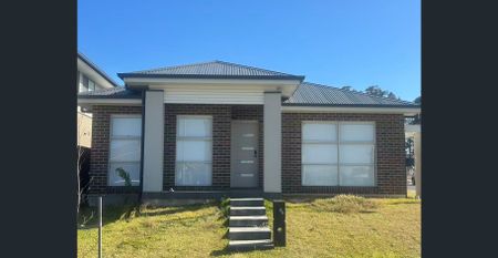 Family Home in a Peaceful Location Leppington 4 bedroom House - Photo 2