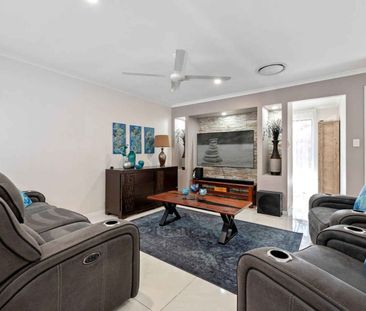 MORAYFIELD - POWERED SHED & POOL - Photo 2