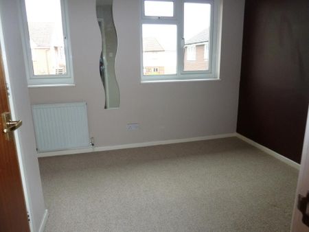2 bedroom terraced house to rent - Photo 2