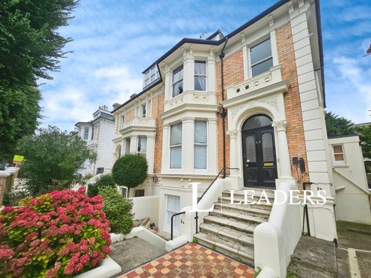 studio to rent 34 Denmark Villas,, Lower ground floor, Hove, BN3 - Photo 1