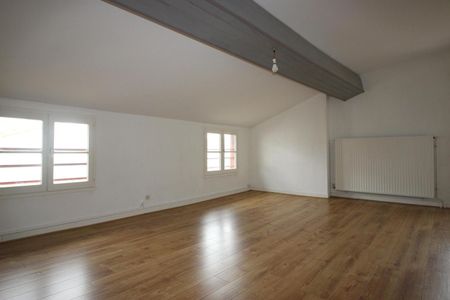 Location Appartement 5 pièces 102m² MACON 71000 - Photo 2