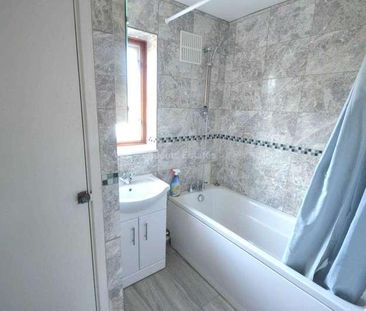 Haddon Drive, Reading, RG5 - Photo 5