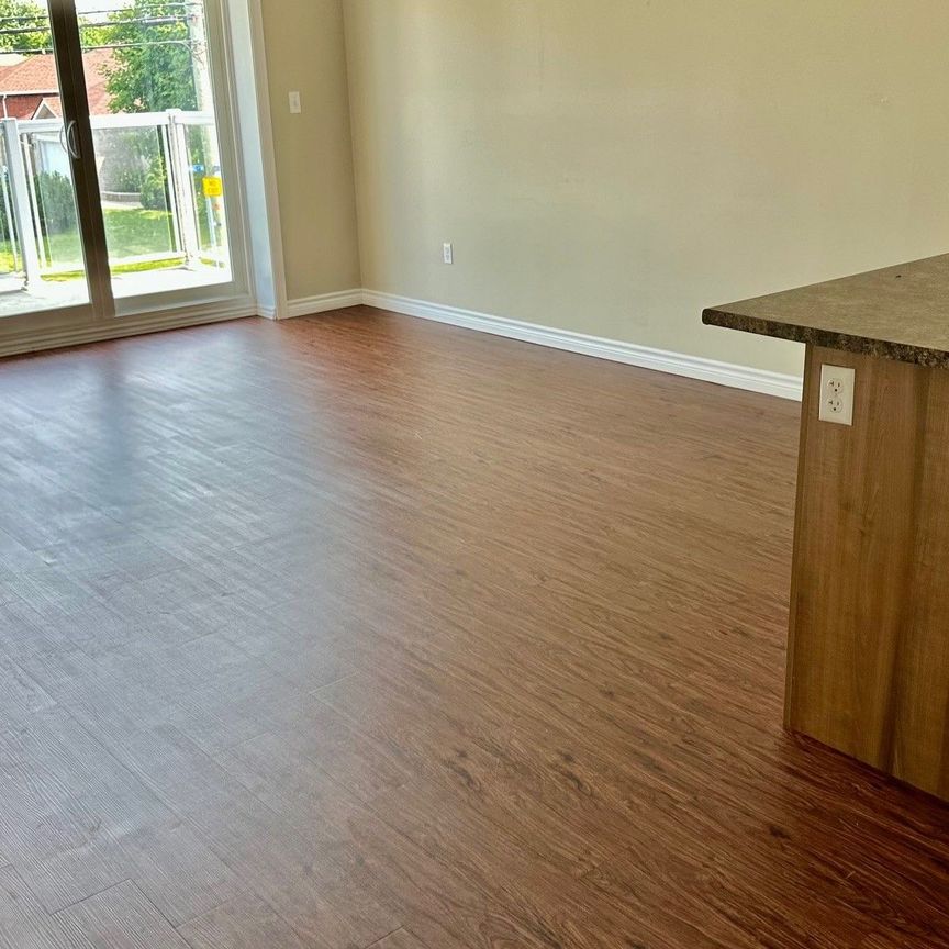 For Lease - 665 King Street Unit# 208, Gananoque, Ontario - Photo 1