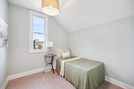 For Lease - 68 Spruce Street, Cambridge, Ontario - Photo 2