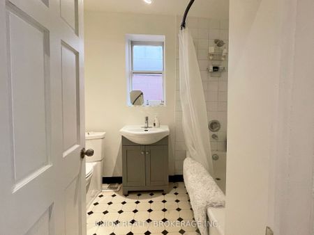 For Lease - 33 Balsam Avenue Unit# Upper, Toronto, Ontario - Photo 5