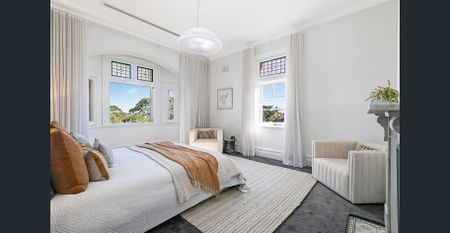 'Glenview', a beautifully renovated landmark sandstone residence - Photo 4